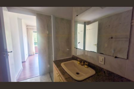 Apartamento à venda com 98m², 3 quartos e 1 vaga Apartamento à venda com 98m², 3 quartos e 1 vagaBanheiro da Suíte