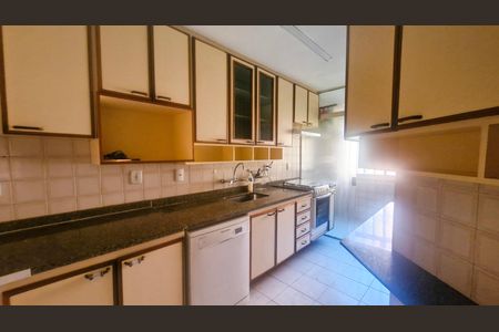 Apartamento para alugar com 3 quartos, 98m² em Jardim Marajoara, São Paulo