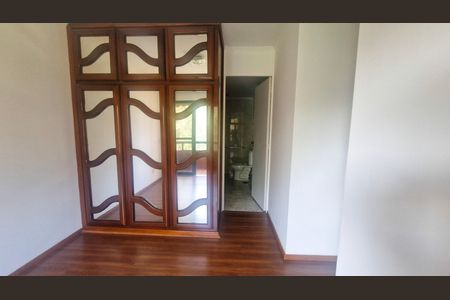 Apartamento à venda com 98m², 3 quartos e 1 vaga Apartamento à venda com 98m², 3 quartos e 1 vagaSuíte