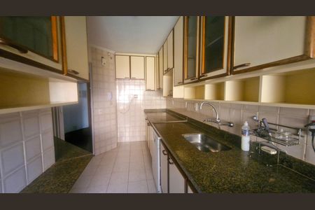 Cozinha de apartamento à venda com 3 quartos, 98m² em Jardim Marajoara, São Paulo