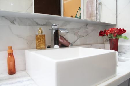 Casa à venda com 170m², 4 quartos e 2 vagasBanheiro Social