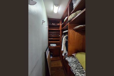 Casa à venda com 170m², 4 quartos e 2 vagas Casa à venda com 170m², 4 quartos e 2 vagasQuarto 03