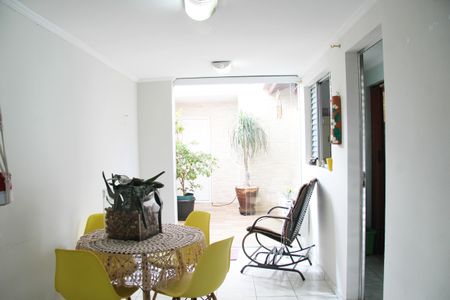 Casa à venda com 170m², 4 quartos e 2 vagasCozinha