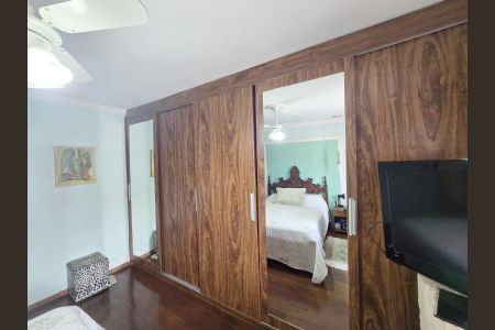 Casa à venda com 170m², 4 quartos e 2 vagas Casa à venda com 170m², 4 quartos e 2 vagasQuarto 01