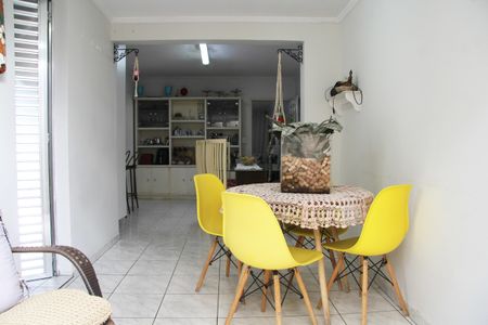 Casa à venda com 170m², 4 quartos e 2 vagasCozinha