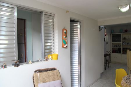 Casa à venda com 170m², 4 quartos e 2 vagasQuarto de Serviço