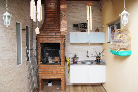 Casa à venda com 170m², 4 quartos e 2 vagasChurrasqueira