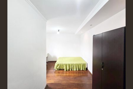 Casa à venda com 170m², 4 quartos e 2 vagas Casa à venda com 170m², 4 quartos e 2 vagasQuarto 03