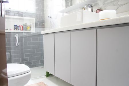 Casa à venda com 170m², 4 quartos e 2 vagasBanheiro Social