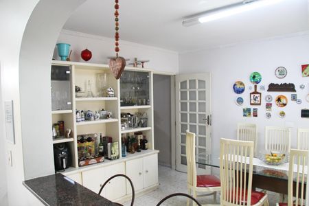 Casa à venda com 170m², 4 quartos e 2 vagasCozinha