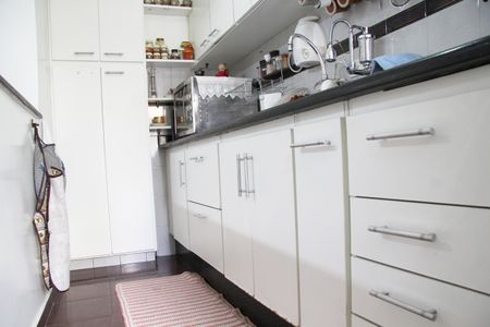 Casa à venda com 170m², 4 quartos e 2 vagasCozinha