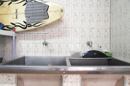 Casa à venda com 170m², 4 quartos e 2 vagasÁrea de Serviço