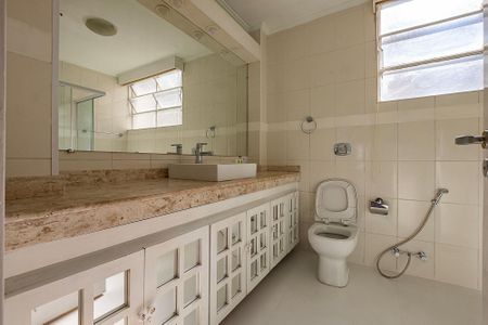 Apartamento à venda com 186m², 3 quartos e 1 vaga Apartamento à venda com 186m², 3 quartos e 1 vagaBanheiro