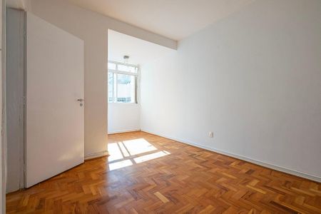 Apartamento à venda com 186m², 3 quartos e 1 vaga Apartamento à venda com 186m², 3 quartos e 1 vagaQuarto 2