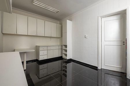 Apartamento à venda com 186m², 3 quartos e 1 vaga Apartamento à venda com 186m², 3 quartos e 1 vagaCozinha