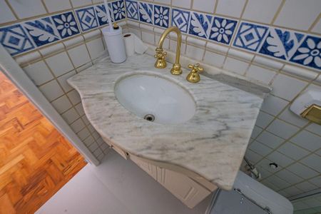 Apartamento à venda com 186m², 3 quartos e 1 vaga Apartamento à venda com 186m², 3 quartos e 1 vagaSuíte Banheiro