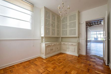 Apartamento à venda com 186m², 3 quartos e 1 vaga Apartamento à venda com 186m², 3 quartos e 1 vagaSala de Jantar