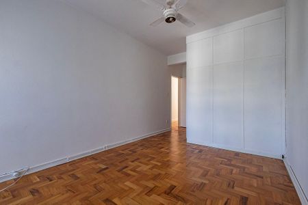 Apartamento à venda com 186m², 3 quartos e 1 vaga Apartamento à venda com 186m², 3 quartos e 1 vagaSuíte