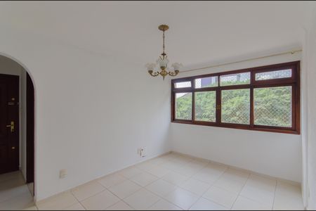 Sala de apartamento para alugar com 2 quartos, 78m² em Liberdade, São Paulo