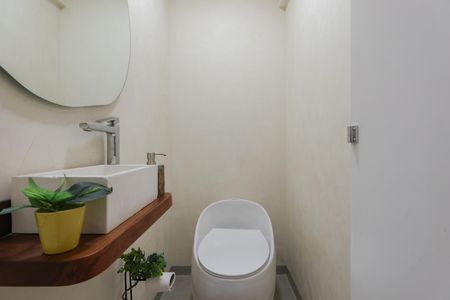 Apartamento à venda com 162m², 2 quartos e 3 vagas Apartamento à venda com 162m², 2 quartos e 3 vagasLavabo