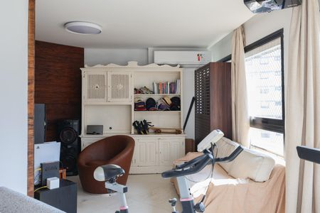 Apartamento à venda com 162m², 2 quartos e 3 vagas Apartamento à venda com 162m², 2 quartos e 3 vagasSala