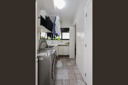 Apartamento à venda com 162m², 2 quartos e 3 vagas Apartamento à venda com 162m², 2 quartos e 3 vagasÁrea de Serviço