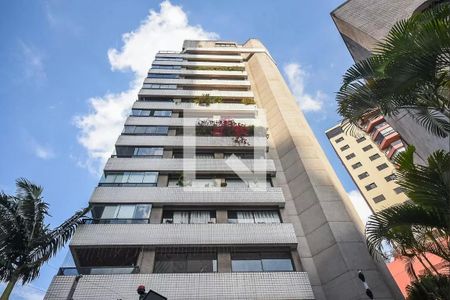 Apartamento à venda com 162m², 2 quartos e 3 vagas Apartamento à venda com 162m², 2 quartos e 3 vagasFachada