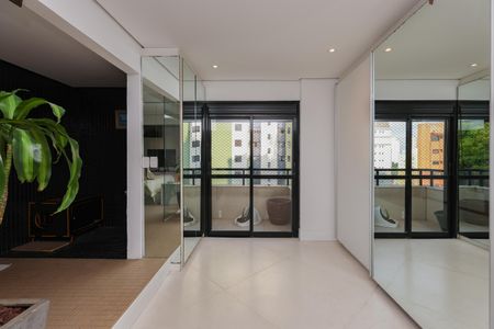 Apartamento à venda com 162m², 2 quartos e 3 vagas Apartamento à venda com 162m², 2 quartos e 3 vagasSuíte 1