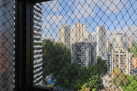 Apartamento à venda com 162m², 2 quartos e 3 vagas Apartamento à venda com 162m², 2 quartos e 3 vagasVista da Suíte 2