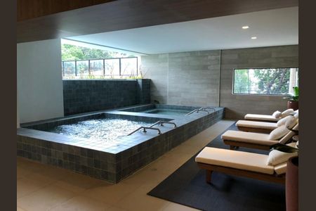 Apartamento à venda com 3 quartos, 215m² em Vila Olímpia, São Paulo