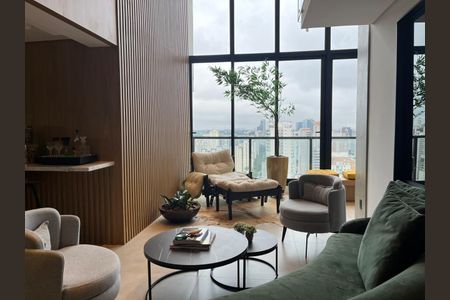 Apartamento à venda com 3 quartos, 215m² em Vila Olímpia, São Paulo