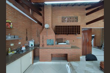 Casa à venda com 700m², 4 quartos e 8 vagasÁrea comum - Churrasqueira