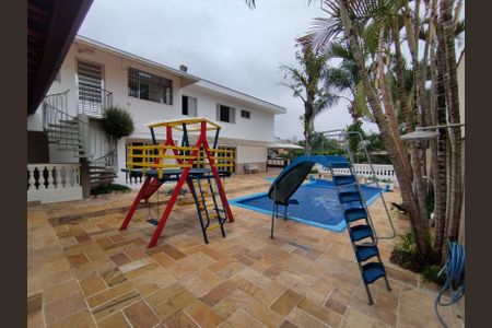 Casa à venda com 700m², 4 quartos e 8 vagasQuintal