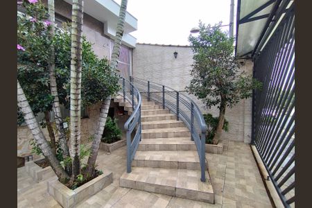 Casa à venda com 700m², 4 quartos e 8 vagasEntrada