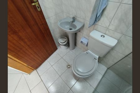 Casa à venda com 700m², 4 quartos e 8 vagasBanheiro Social