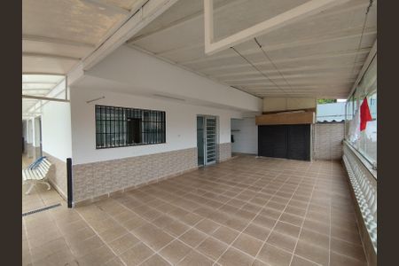 Casa à venda com 700m², 4 quartos e 8 vagasVaranda