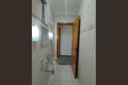 Casa à venda com 700m², 4 quartos e 8 vagasLavabo