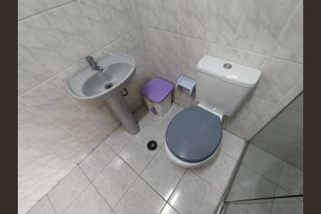 Casa à venda com 700m², 4 quartos e 8 vagasBanheiro Social