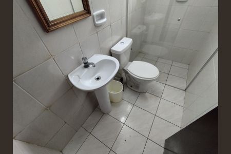 Casa à venda com 700m², 4 quartos e 8 vagasBanheiro Social