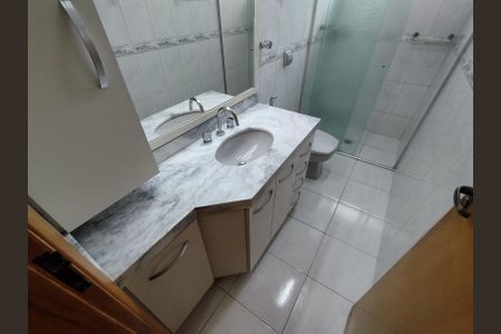 Casa à venda com 700m², 4 quartos e 8 vagasBanheiro da Suíte