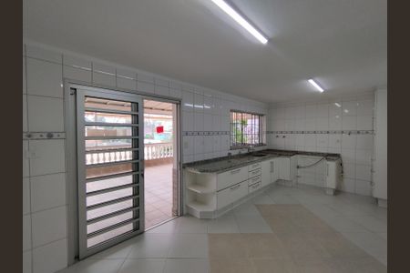 Casa à venda com 700m², 4 quartos e 8 vagasÁrea comum - Salão de festas