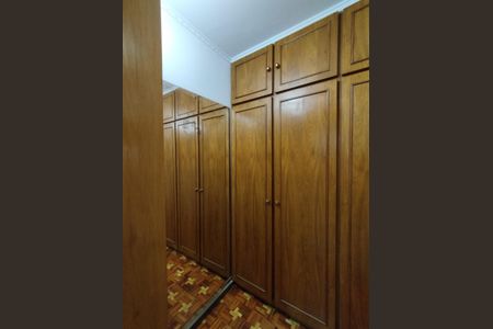 Casa à venda com 700m², 4 quartos e 8 vagasSuíte