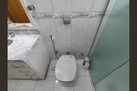 Casa à venda com 700m², 4 quartos e 8 vagasBanheiro da Suíte