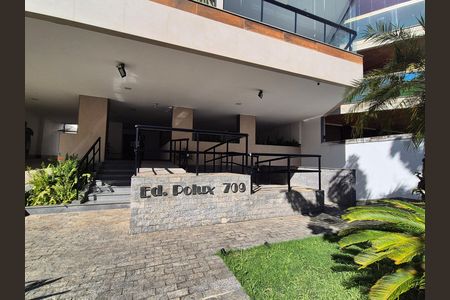 Apartamento para alugar com 205m², 3 quartos e 3 vagas Apartamento para alugar com 205m², 3 quartos e 3 vagasFachada