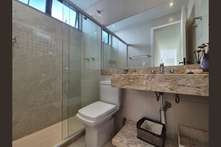 Apartamento para alugar com 205m², 3 quartos e 3 vagas Apartamento para alugar com 205m², 3 quartos e 3 vagasBanheiro