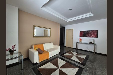 Apartamento para alugar com 205m², 3 quartos e 3 vagas Apartamento para alugar com 205m², 3 quartos e 3 vagasHall de entrada