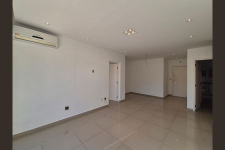 Apartamento para alugar com 205m², 3 quartos e 3 vagas Apartamento para alugar com 205m², 3 quartos e 3 vagasSala