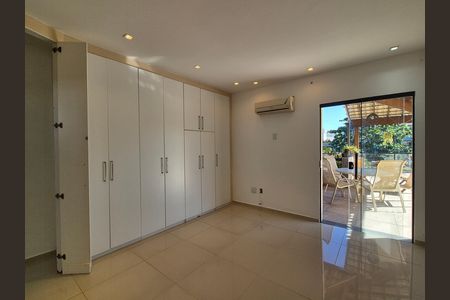 Apartamento para alugar com 205m², 3 quartos e 3 vagas Apartamento para alugar com 205m², 3 quartos e 3 vagasSuite