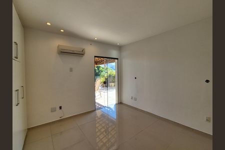 Apartamento para alugar com 205m², 3 quartos e 3 vagas Apartamento para alugar com 205m², 3 quartos e 3 vagasSuite