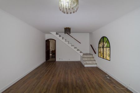 Sala de casa para alugar com 3 quartos, 152m² em Jardim Avelino, São Paulo